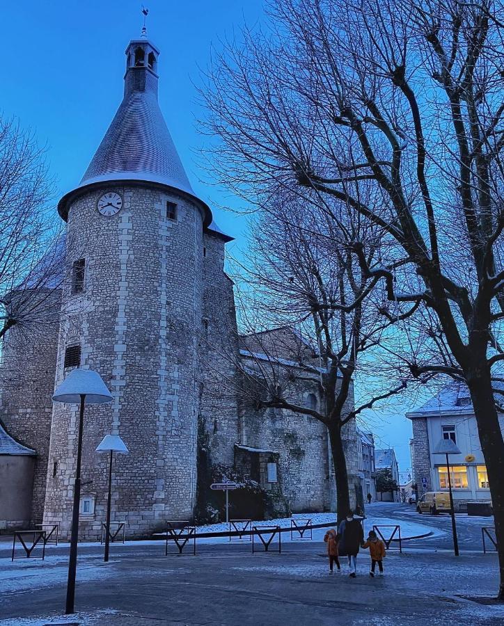Aparthotel Le Logis De Saint Cyr Issoudun Esterno foto