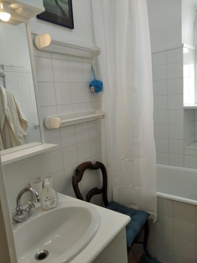 Aparthotel Le Logis De Saint Cyr Issoudun Esterno foto