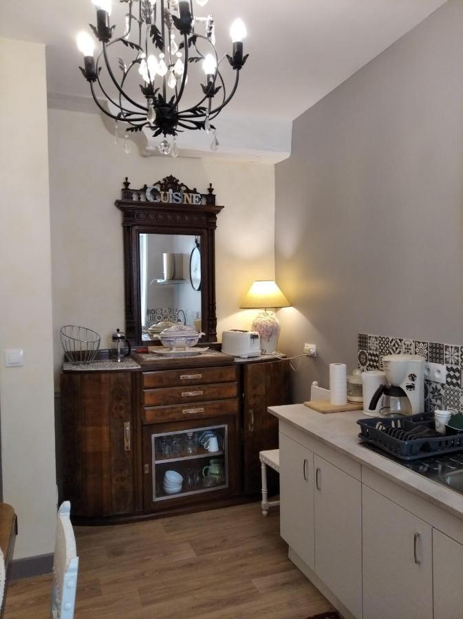 Aparthotel Le Logis De Saint Cyr Issoudun Esterno foto