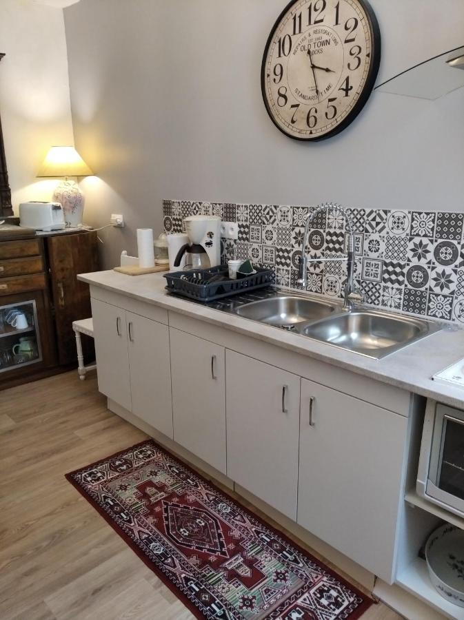 Aparthotel Le Logis De Saint Cyr Issoudun Esterno foto