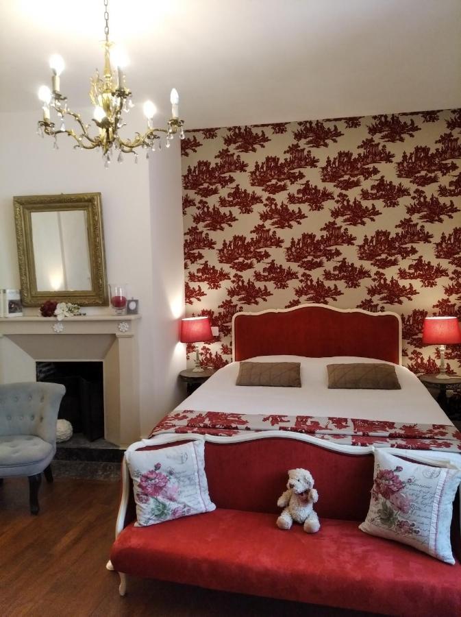 Aparthotel Le Logis De Saint Cyr Issoudun Esterno foto